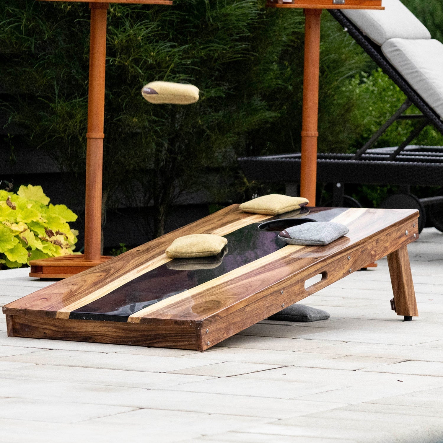 Cornhole: The Ultimate Outdoor Backyard Game For Any Occasion - Elakai Outdoor