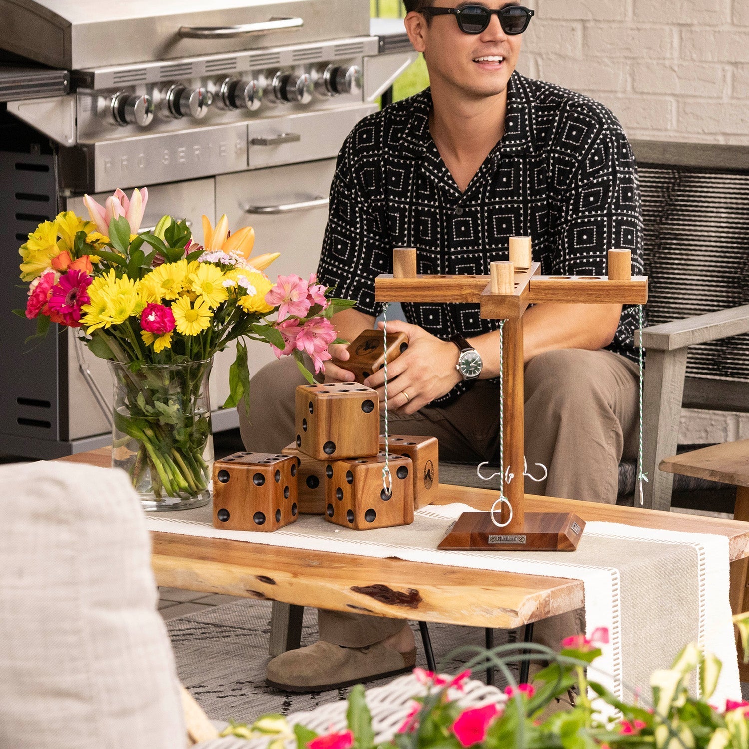 Top 5 Outdoor Games That Make Incredible Gifts - Elakai Outdoor