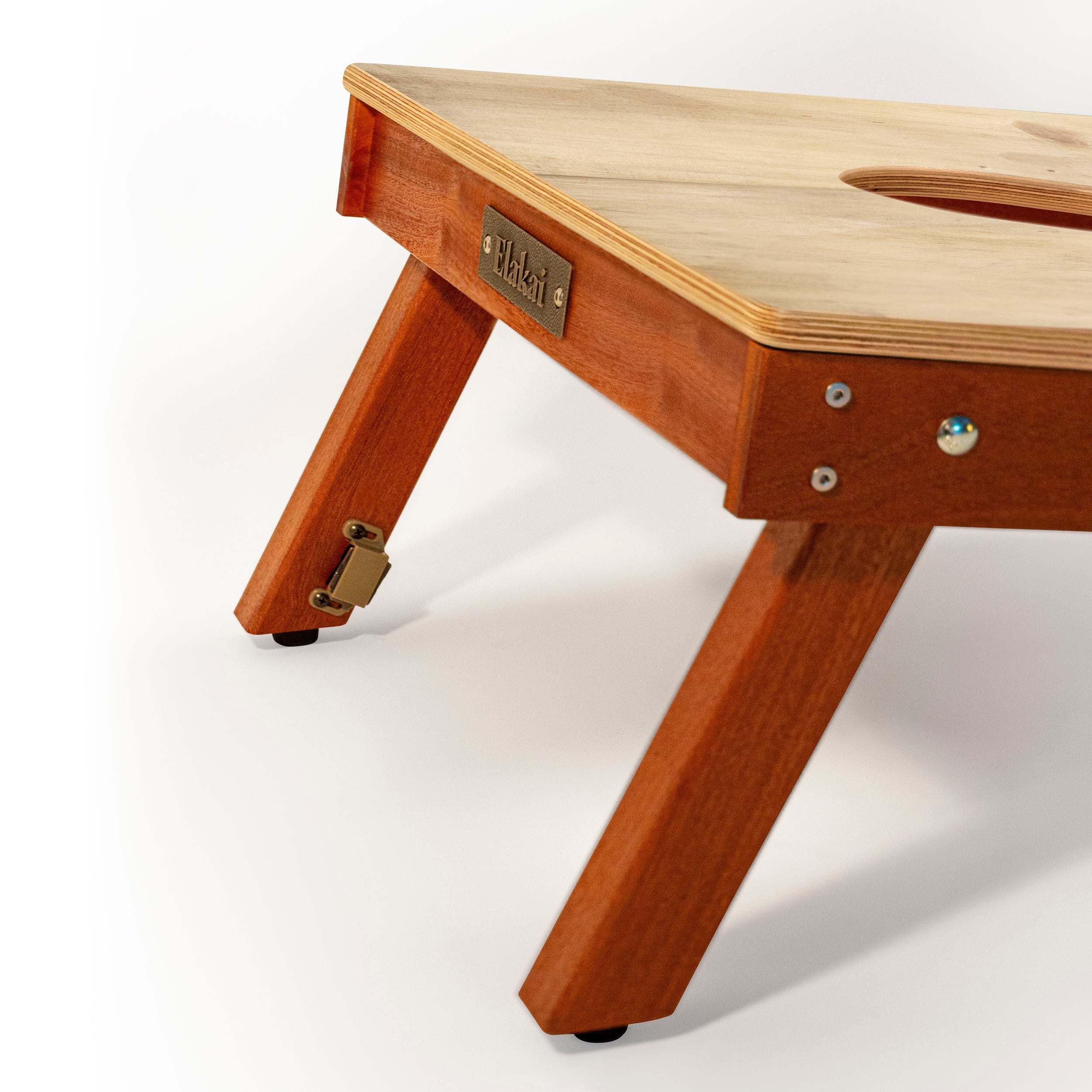 #color_light beachwood