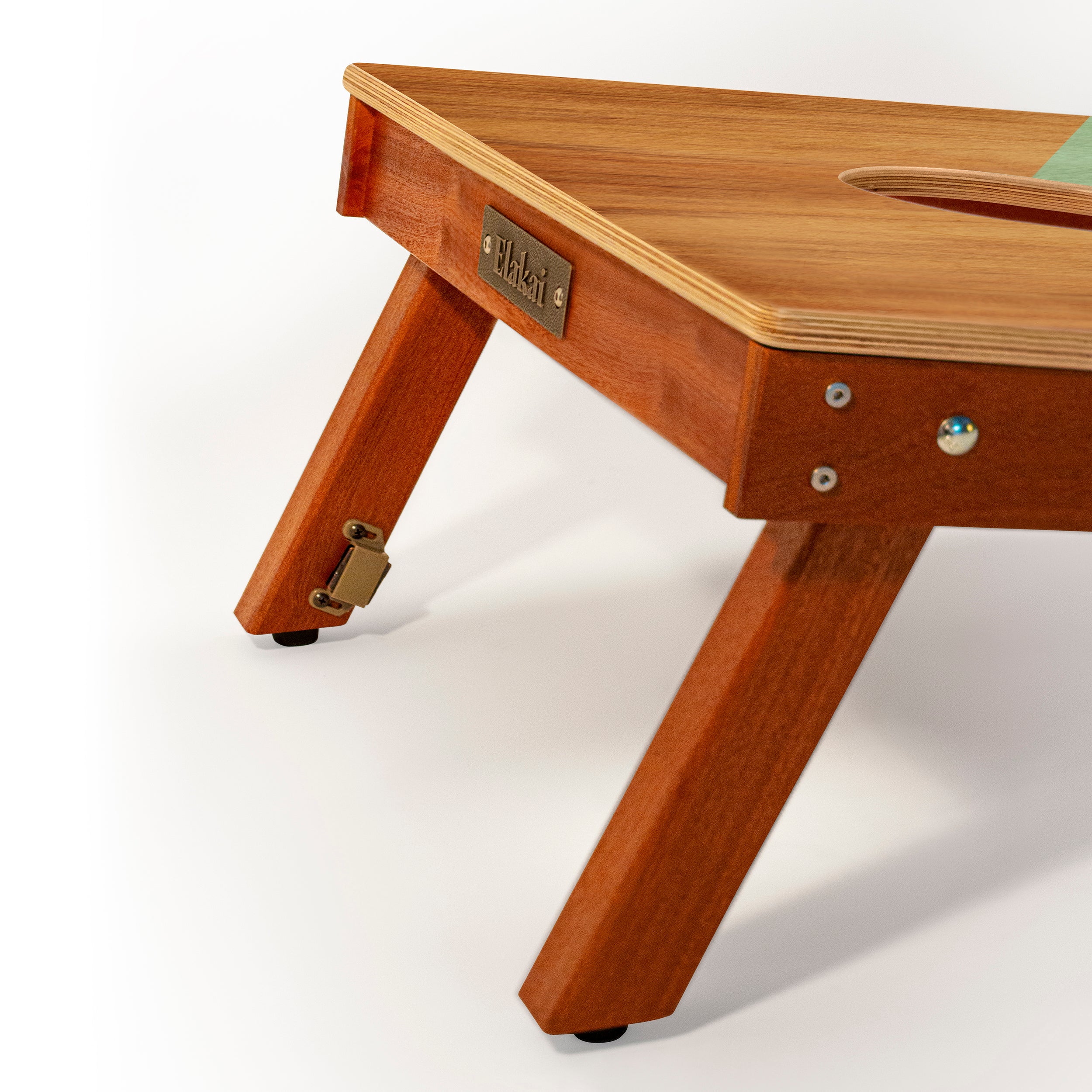 #color_rover chevron