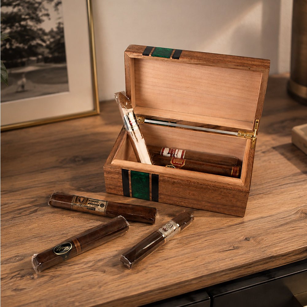 Premium Cedar-Lined Cigar Box | Gameday City Collection - Pittsburgh EGCIGBOX-PIT | Elakai Outdoor