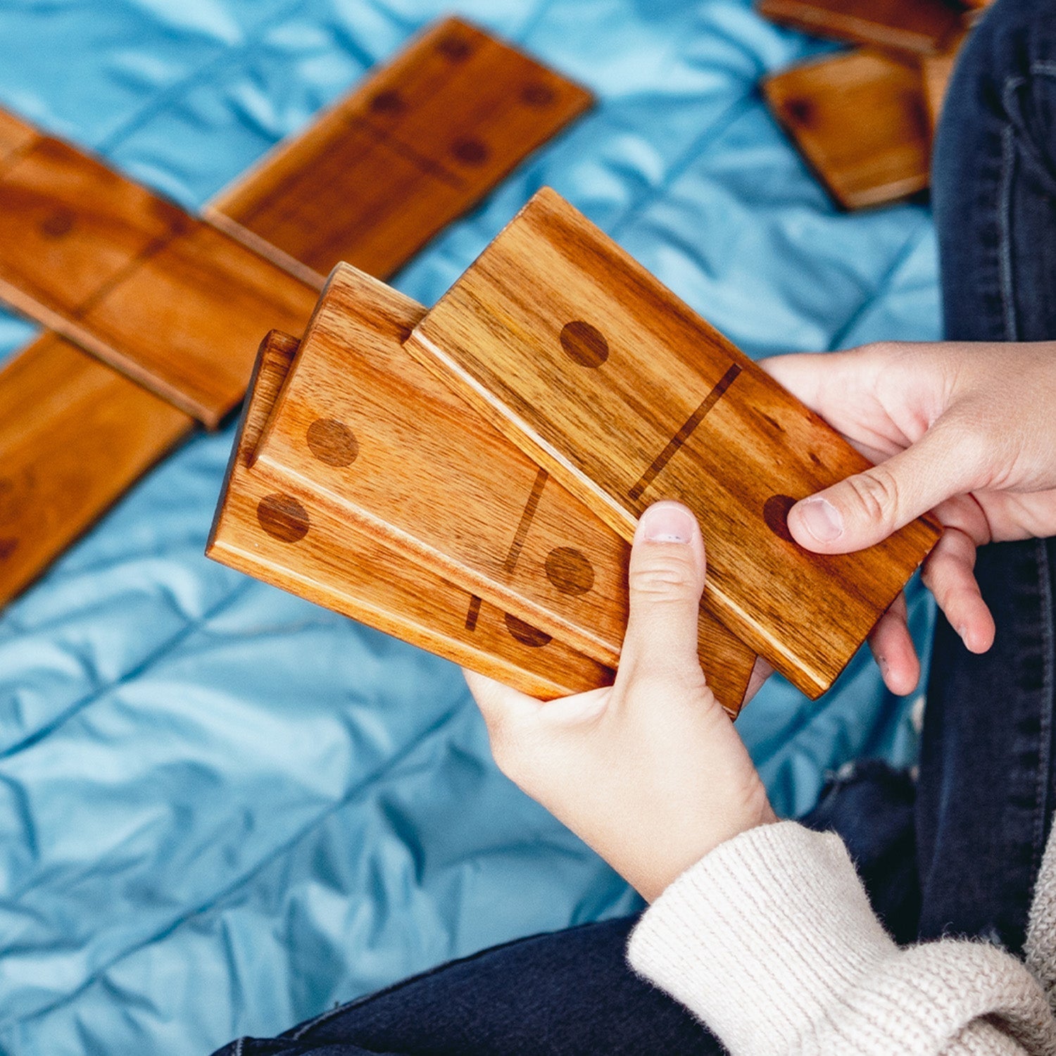 Giant Dominoes Rules - Elakai Outdoor