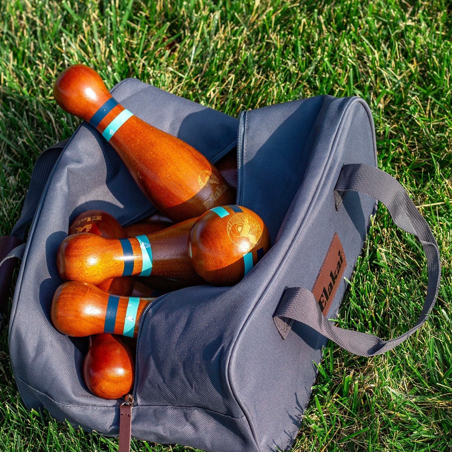 Lawn Bowling vs. Bocce vs. Pétanque: What’s the Difference? - Elakai Outdoor