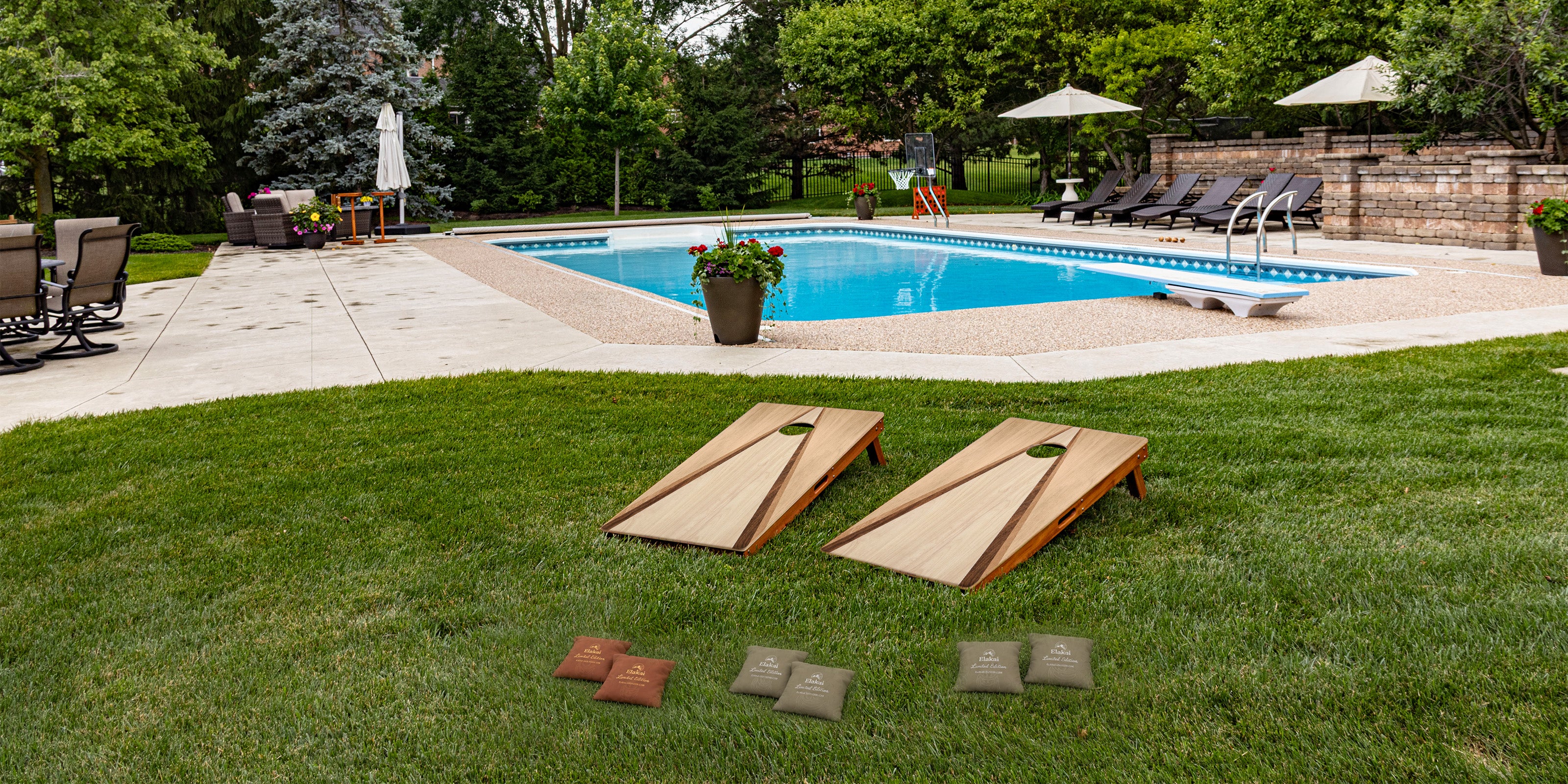 Classic Triangle Backyard Cornhole Essentials Set | Elakai
