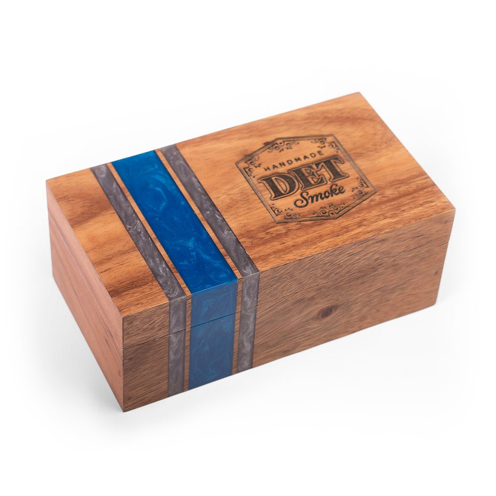 Elakai premium cedar-lined cigar box handcrafted from acacia hardwood with blue and silver resin inlay for luxury cigar storage.

#color_detroit