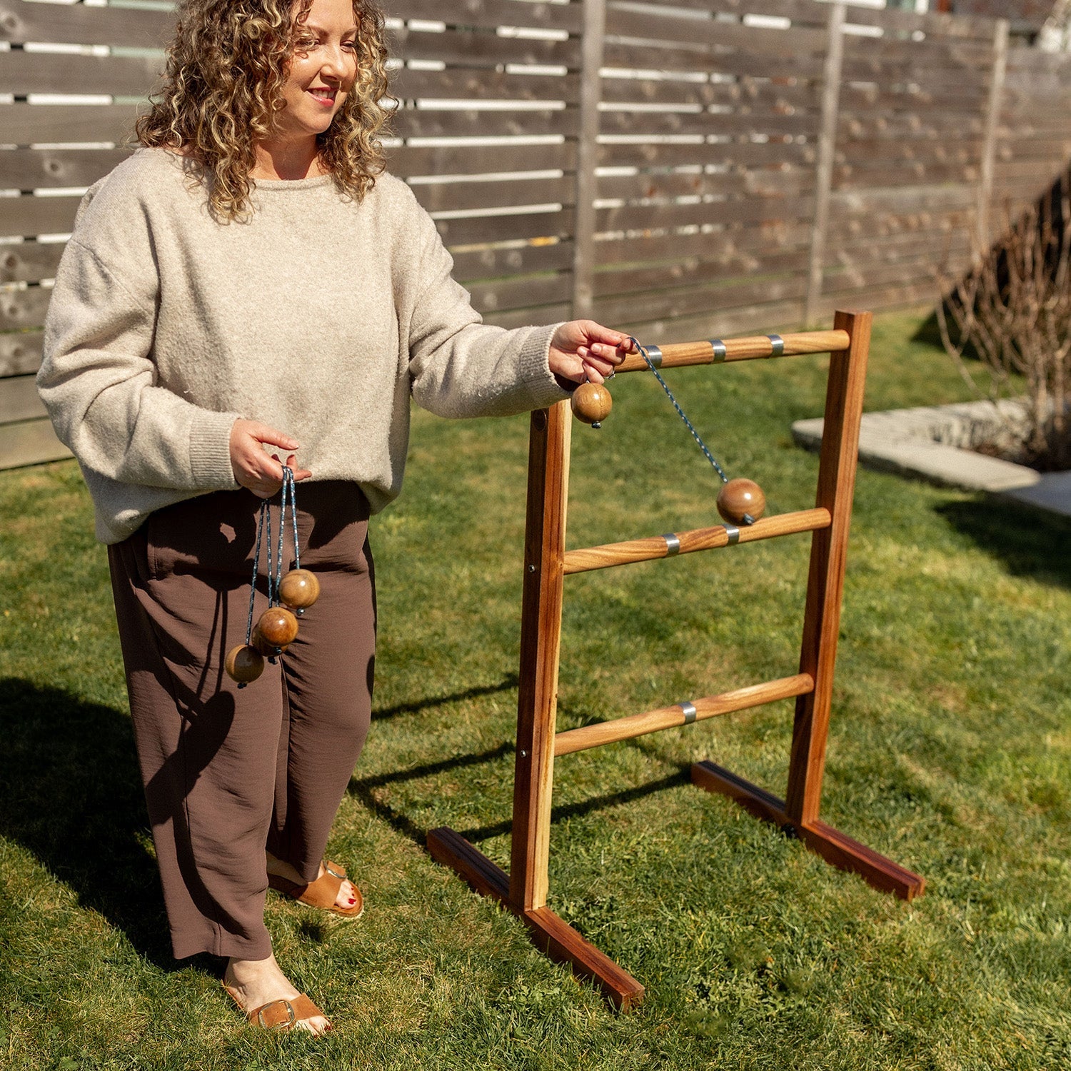 Studio Series Mountain Ladder Ball - EGMLB-00-A | Elakai Outdoor